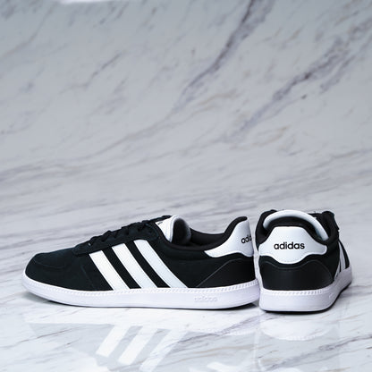 ADIDAS BREAKNET SLEEK