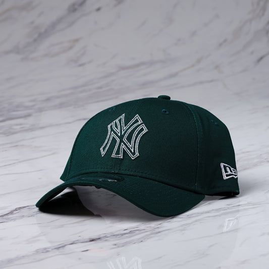 GORRA NEW ERA METALLIC OUTLINE 9FORTY NEYYAN DKGMTS