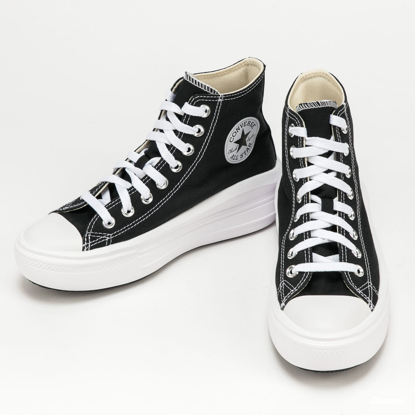 Converse negro y discount blanco