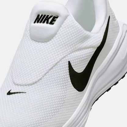 NIKE REVOLUTION 8 EASYON