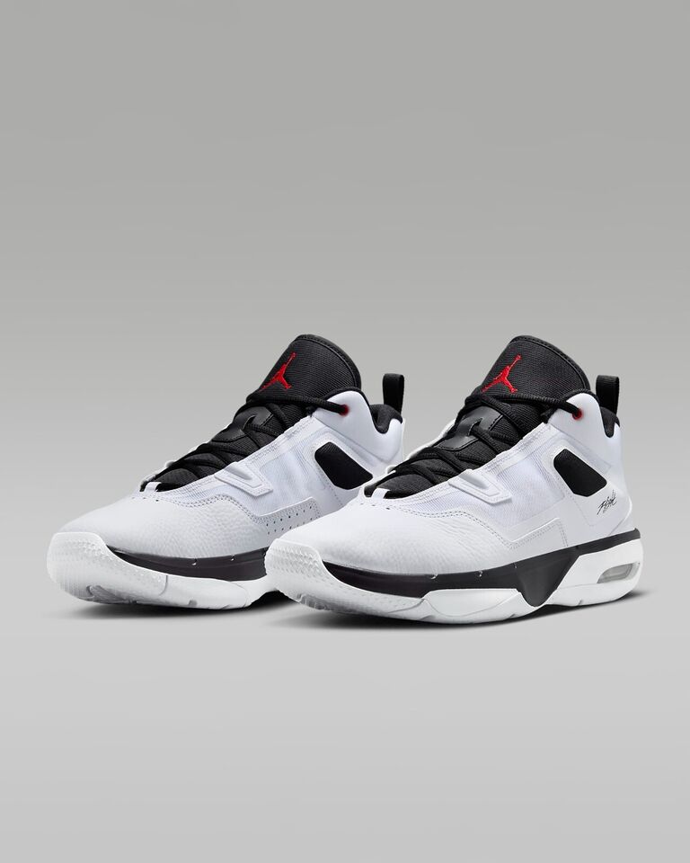 JORDAN STAY LOYAL 3/WHITE/UNIVERSITY RED-BLACK – MODA URBANA SV