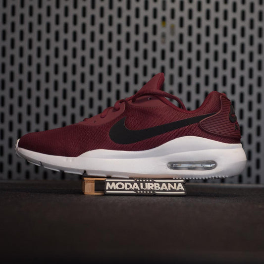 NIKE AIR MAX OKETO